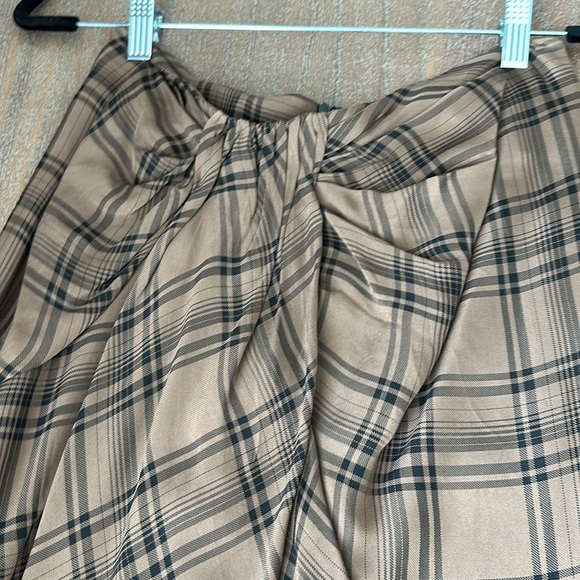 Zara plaid skirt - Picture 2 of 3